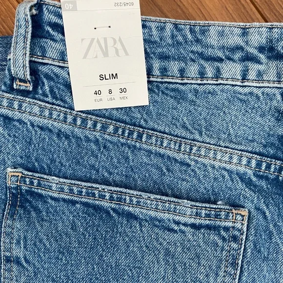 Jeans - Picture 3 of 4